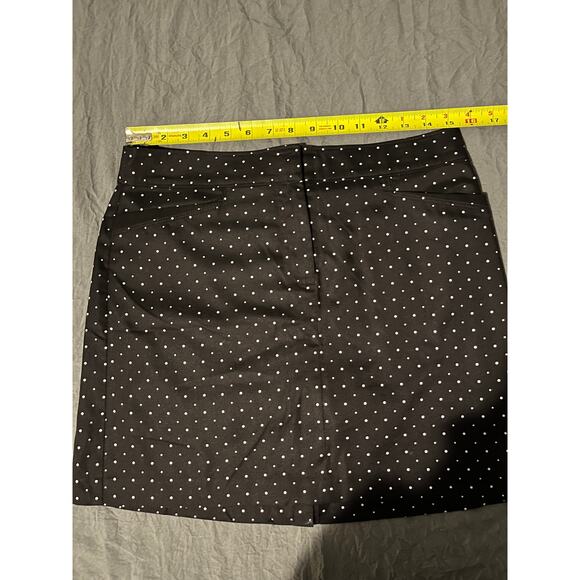IZOD Golf Women’s Polka Dot Size 4k Skirt – Black White Lightweight - Picture 5 of 6